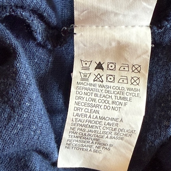 EUC~Woman’s Small Lucky Brand Blue/White On Or Off The Shoulder 3/4 Sleeve Top - Picture 9 of 10